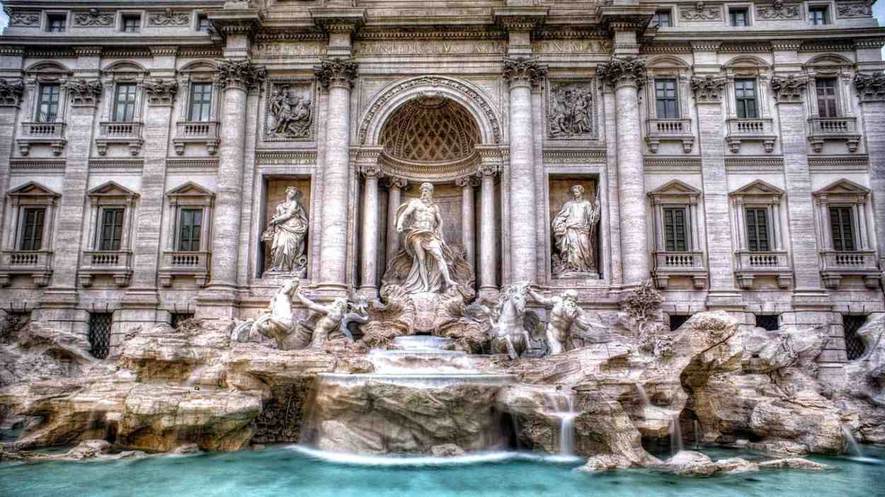 Trevi Fountain – Iconic Roman Landmark Experience